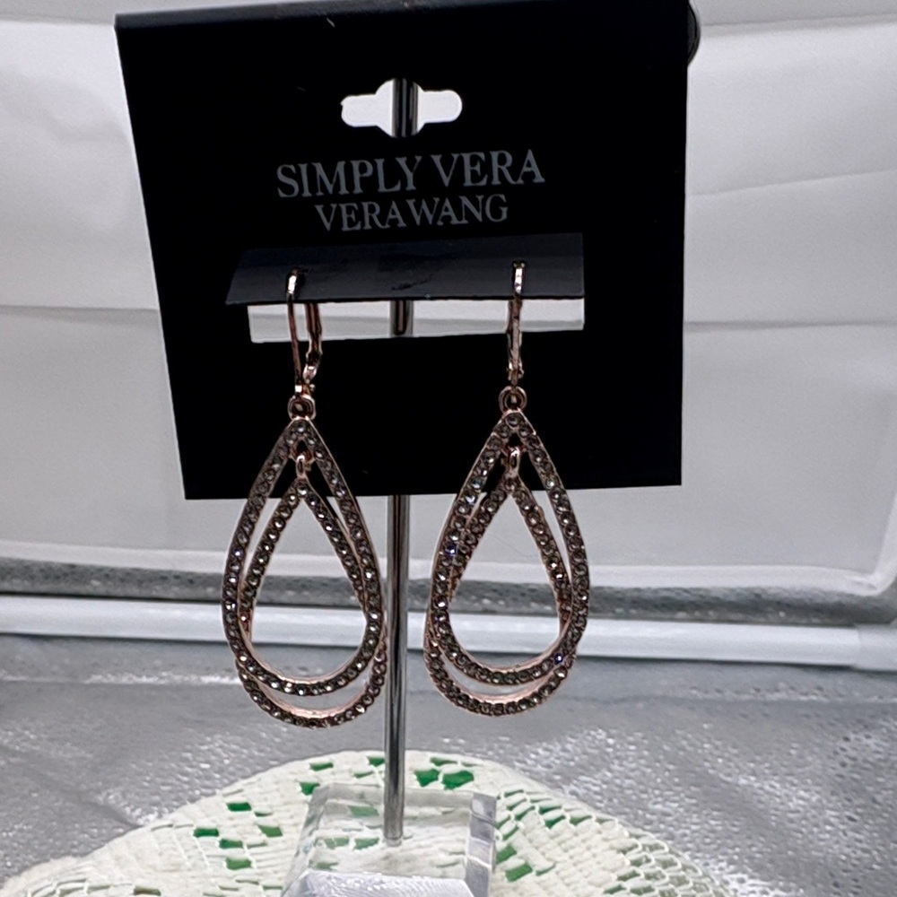 NWT Simply Vera Vera Wang Rose Gold Teardrop Earrings